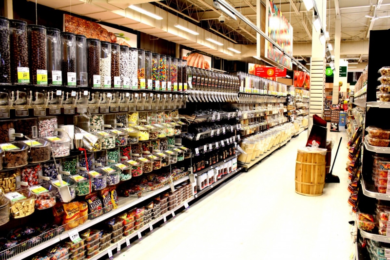 ecommerce-CANNES-min_retail_grocery_supermarket_store_food_shopping_market_shop-613228